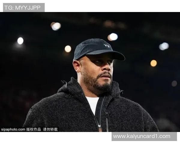 穆勒赞卡尔终结能力强孔帕尼强调全员必须全力以赴 穆勒赞卡尔终结能力强孔帕尼强调全员必须全力以赴