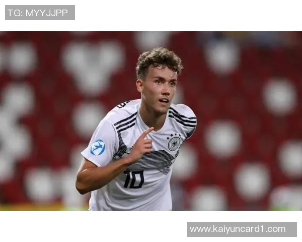 维尔茨在国家队拼搏不懈加练射门后直奔健身房提升自我