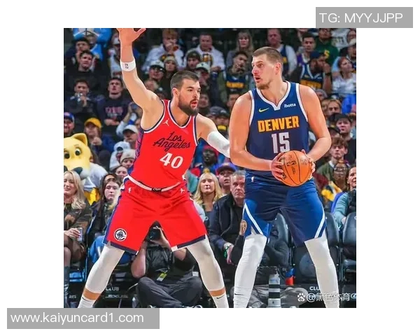 裁判明确表示比赛用球归雄鹿所有其他队员无权干涉此事