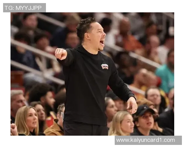 米奇称赞队内人才众多文班是基石凯尔登则是球队灵魂所在 米奇称赞队内人才众多文班是基石凯尔登则是球队灵魂所在